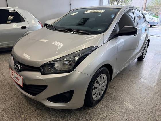 HYUNDAI HB20 1.0 COMFORT PLUS 12V FLEX 4P MANUAL HYUNDAI HB20 1.0 COMFORT PLUS 12V FLEX 4P MANUAL